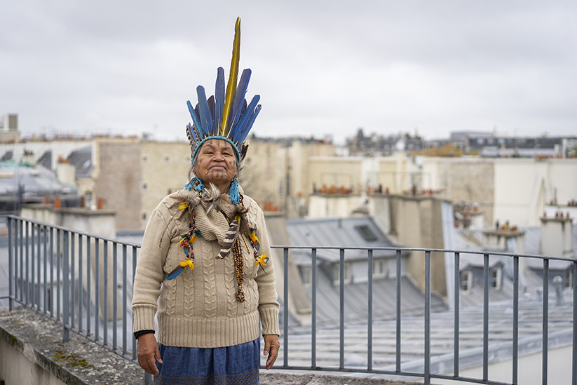 Cungllung Vei-Tcha Teie de passage à Paris