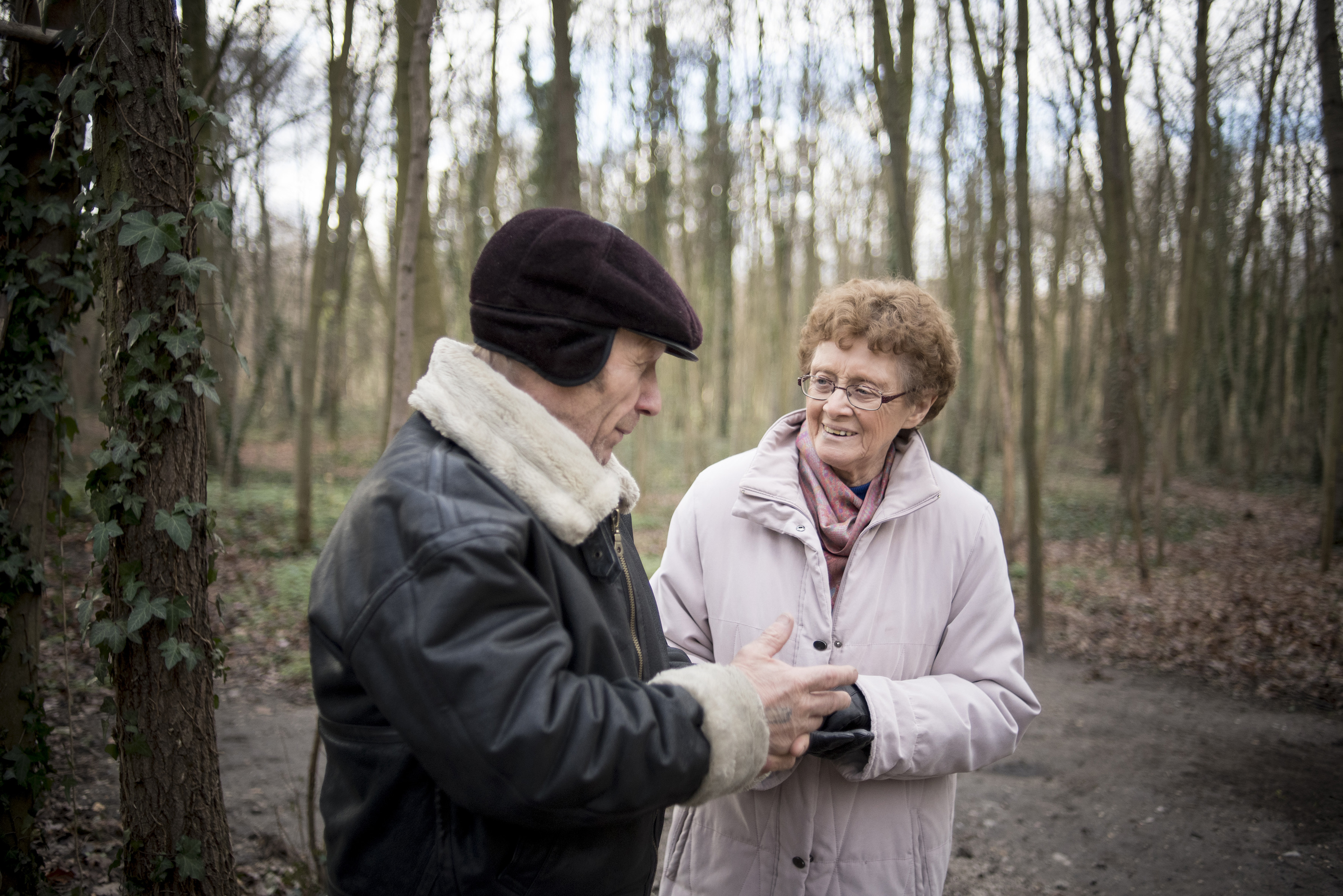 Maryvonne et un habitant du bois de Vincennes