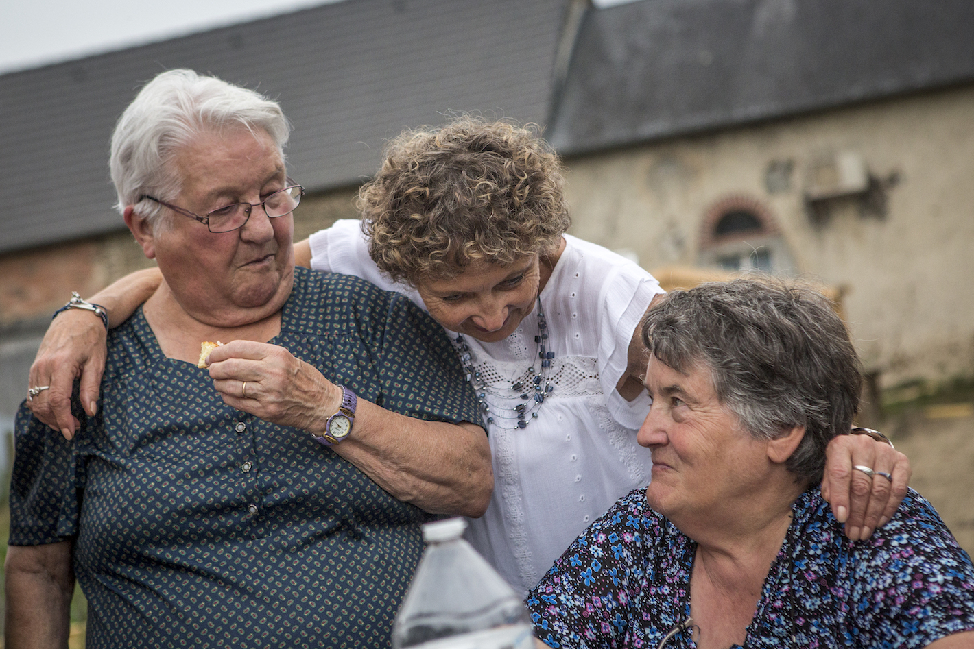 Le potager collectif de Soumoulou, près de Pau, a été créé par les familles et personnes accompagnées par le Secours Catholique, dans le but de mieux s'alimenter et de rompre leur isolement.