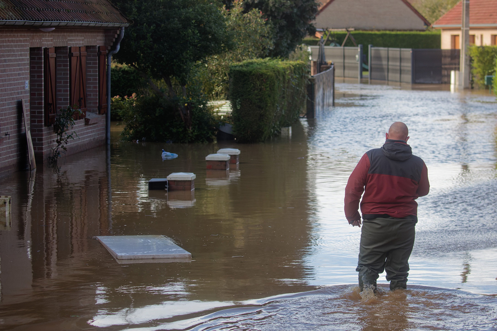 Une personne sinistrée lors des inondations 