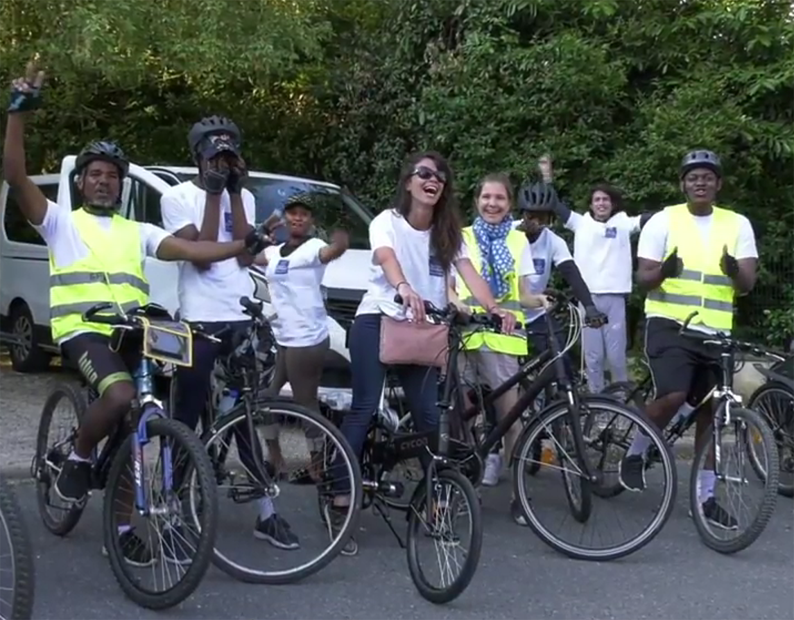 Young Caritas à vélo