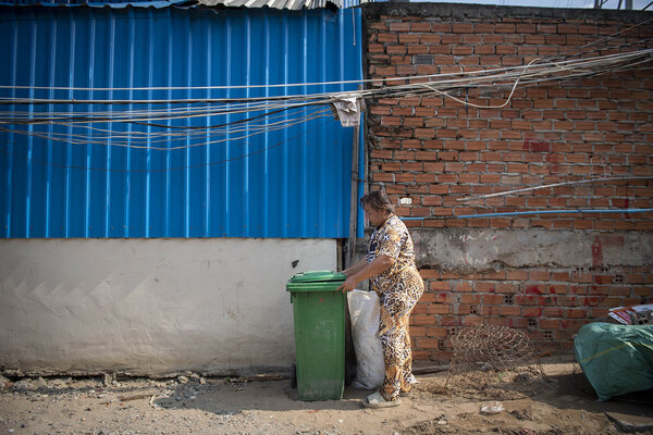 Dans un bidonville de Phnom Penh