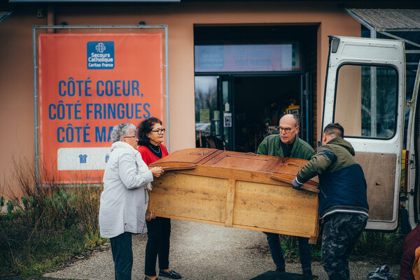 boutique solidaire meubles