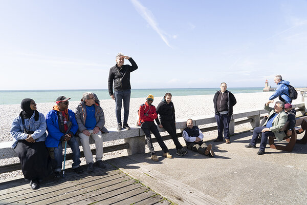 Le groupe sur le front de mer de Fécamp