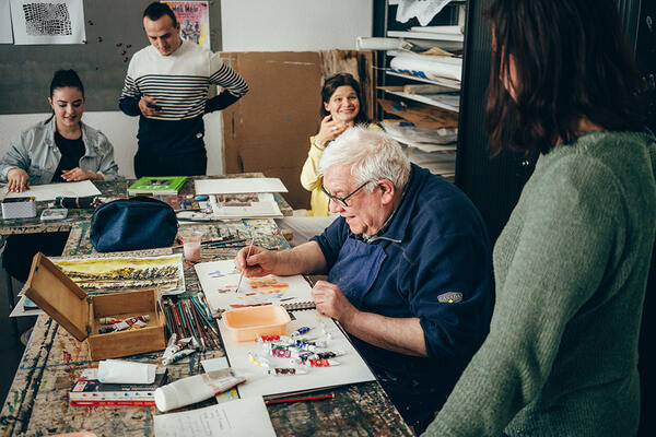 Participants à un atelier culture de l'association "Dis-moi"