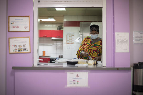 Une cuisine est à disposition des résidantes du centre Chrysalide.