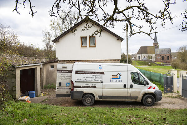 Chantier de rénovation de la maison de Carole à Milly- sur-Thérain, dans l'Oise.