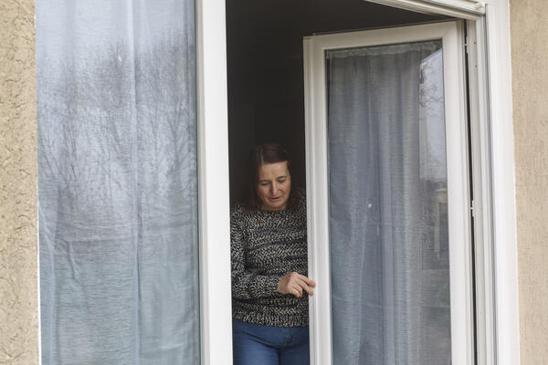 Carole Duforestel, dans sa maison de Milly- sur-Thérain, dans l'Oise.