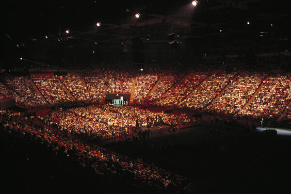 50e anniversaire du Secours Catholique fêté à Bercy en 1996