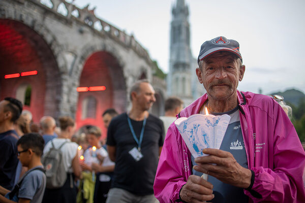 Un participant au pèlerinage à Lourdes pour les dix ans de Diaconia