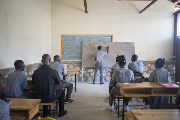 L’école de Delatte est sortie de terre en 2014. Trois bâtiments ont été construits. Une cafétéria et une salle informatique sont aussi prévus.