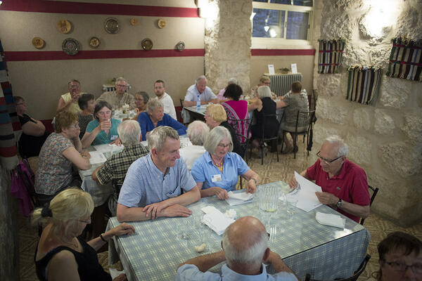 SALLE DE RESTAURATION 3/4
