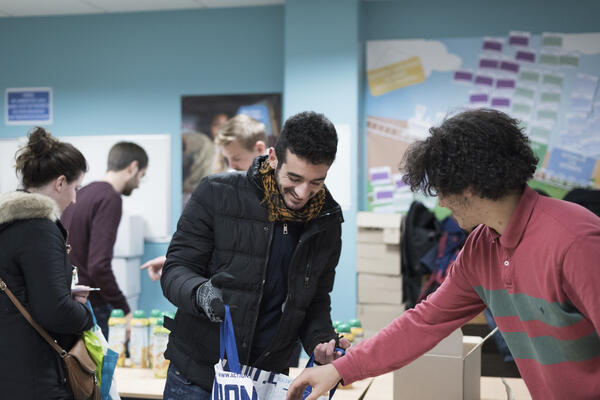 Les étudiants sont nombreux à avoir du mal à se loger, se nourrir et assumer l’ensemble des frais liés à leur cursus. Au Havre, le Secours Catholique assure une permanence d’écoute pour sortir de l’impasse les jeunes les plus en difficultés.