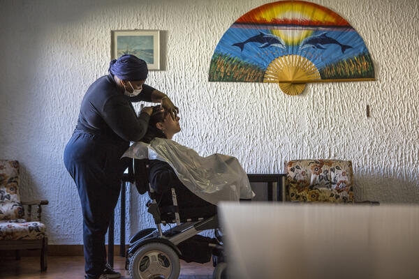 La Colline accueille aussi des couples sans enfants et des femmes seules. 