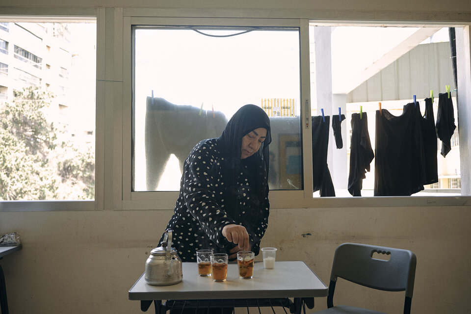Une femme réfugiée en raison de la guerre à Beyrouth