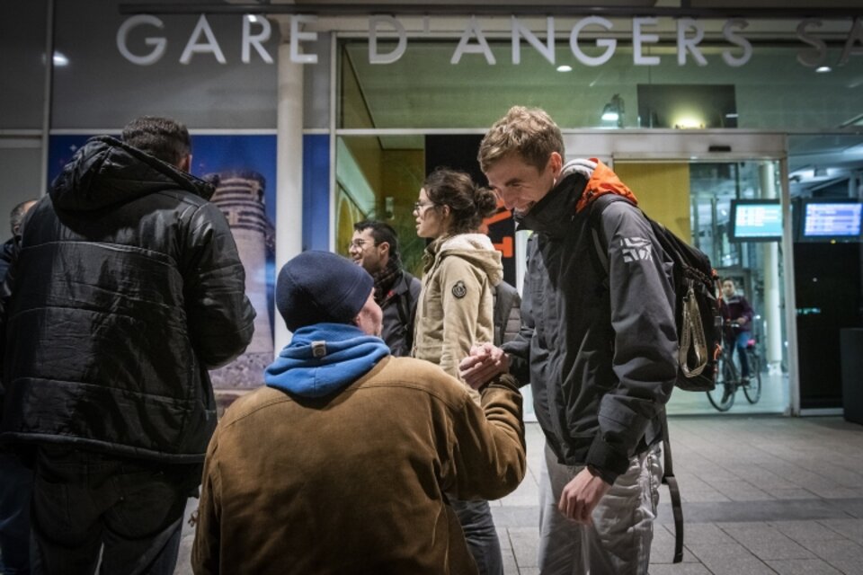 À ANGERS, DES ÉTUDIANTS À LA RENCONTRE DES SANS-ABRI