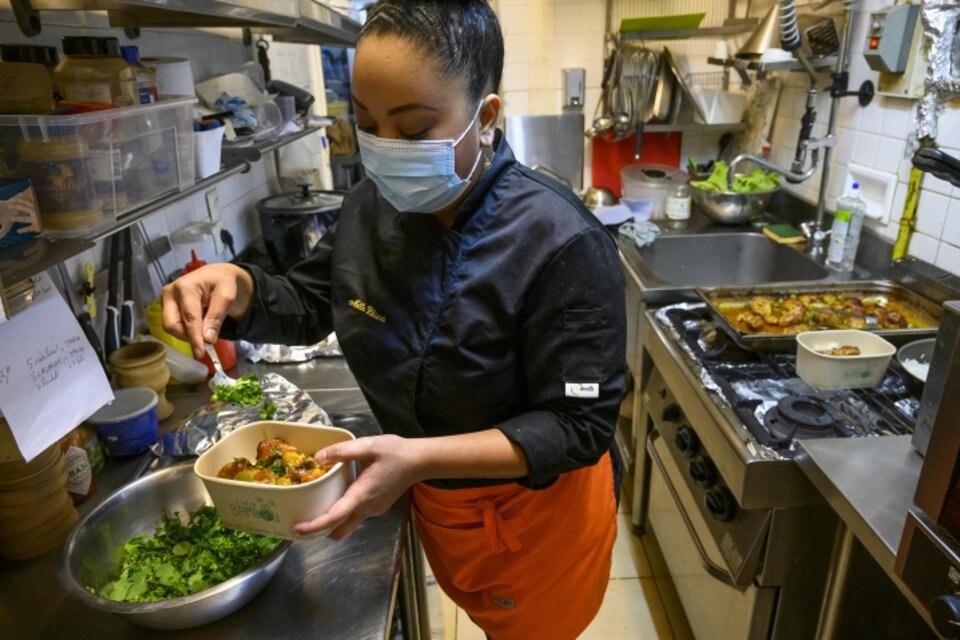 Aurélie dans la cuisine