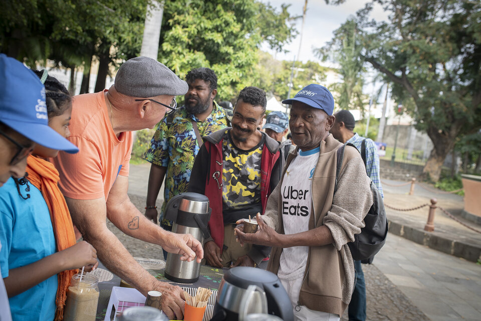 café de rue du Secours Catholique à Saint-Denis de La Réunion